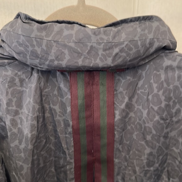 Upside zip front lightweight jacket - Picture 7 of 8